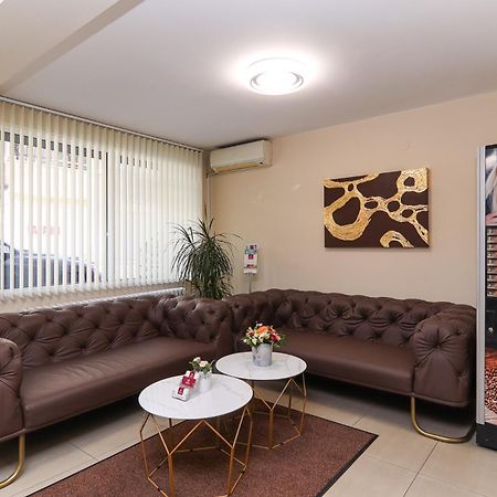 Family Hotel Madrid صوفيا المظهر الخارجي الصورة